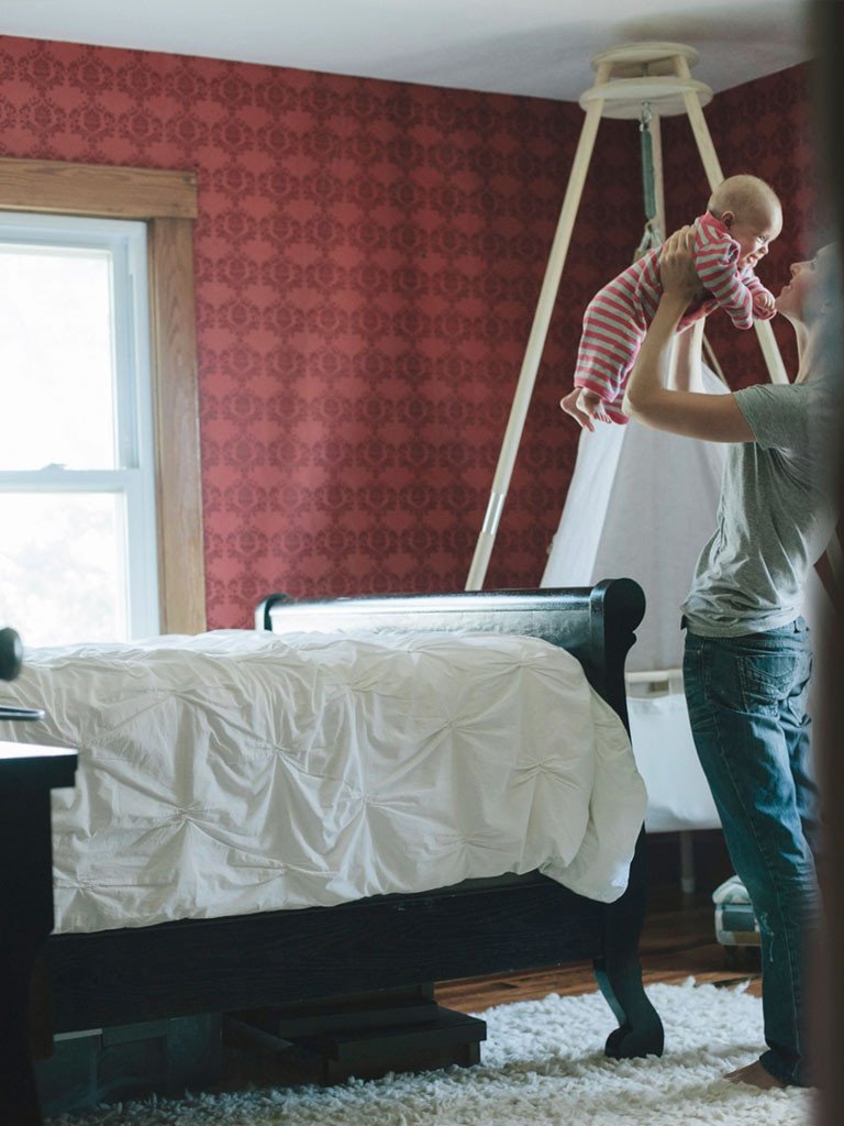 Hanging bassinet stand top